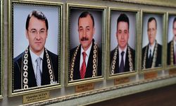 FETÖ'cü AYM  üyelerinin fotoğrafları Anayasa Mahkemesi karşılama salonunda!