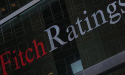 Fitch, Türkiye’nin kredi notunu indirdi