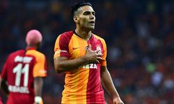 Falcao maç sonu üçlü çektirdi