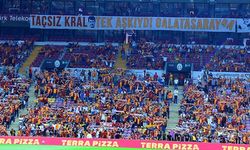 Taraftarlar Metin Oktay'ı unutmadı