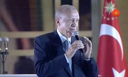 Cumhurbaşkanı Erdoğan balkon konuşmasını Beştepe'de yaptı: "85 milyonun tamamı kazanmıştır!"