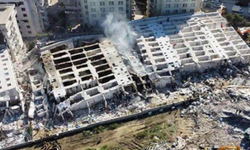Depremden 132 gün sonra... Rönesans Rezidans'taki kayıp 53 kişinin yakınları isyan etti