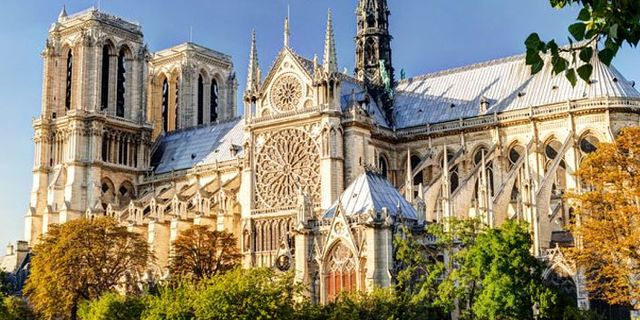 850 Yıllık Tarihiyle Notre Dame Katedrali