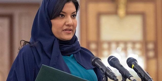 Suudi Arabistan'ın ilk kadın büyükelçisi yemin etti
