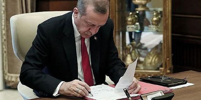 Cumhurbaşkanı Erdoğan, Diyanet'ten 4 ismi geceyarısı görevden aldı!