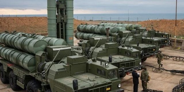 Türk askerlerine Rusya'da S-400 eğitimi