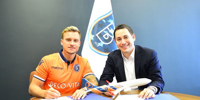 Başakşehir, Gulbrandsen ile 3 yıllık sözleşme imzaladı