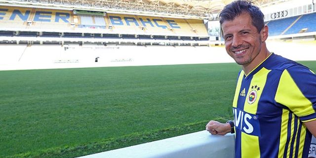 Fenerbahçe, Emre Belözoğlu'yla 1 yıllık sözleşme imzalandı