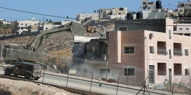 İsrail'in Doğu Kudüs'te yıkım operasyonu