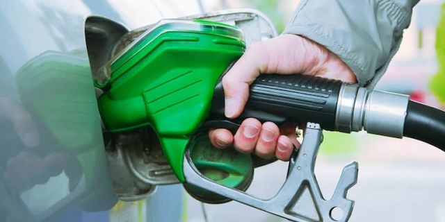Benzine indirim! Yeni benzin fiyatları ne olacak?