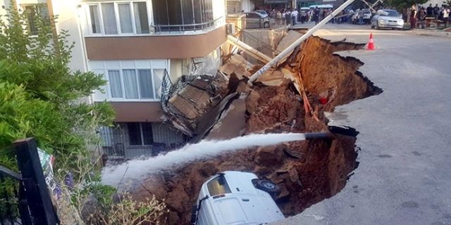 İstinat duvarının çöküşü depremi aratmadı
