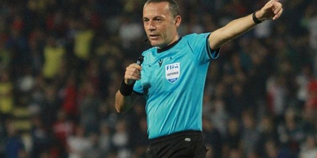 UEFA'dan Cüneyt Çakır'a dev maçta görev!