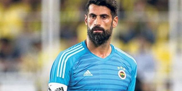 Volkan Demirel 1 yıl daha Fenerbahçe'de
