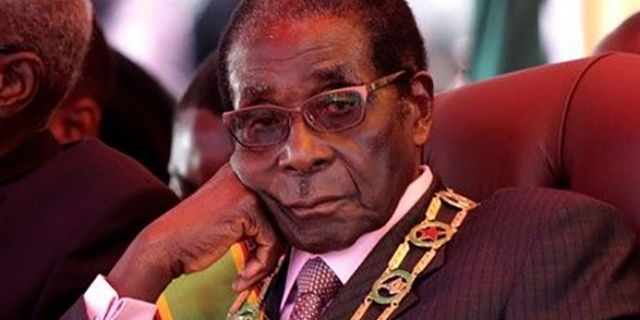 Zimbabve'nin devrik lideri Robert Mugabe hayatını kaybetti