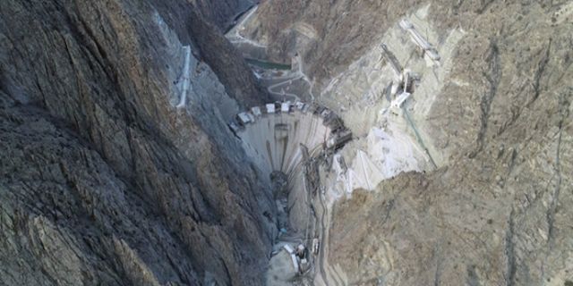 Türkiye'nin en yüksek barajında sona gelindi