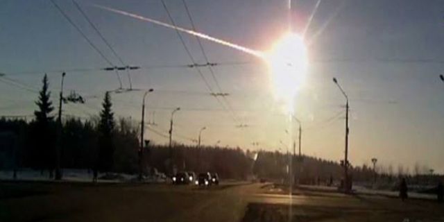 Rusya'da düşen meteor korkuttu