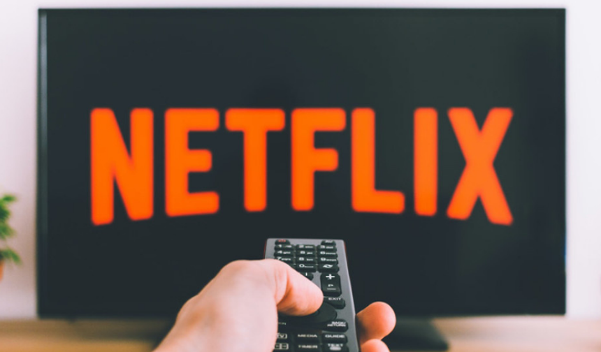 Netflix yeni güvenlik önlemini duyurdu:  Artık şifre paylaşmak için ek ücret ödenecek