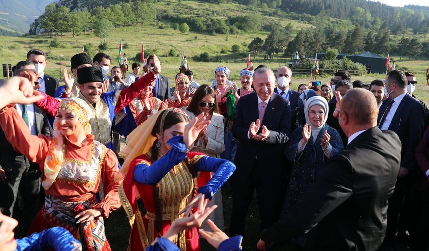 Cumhurbaşkanı Erdoğan 'Türk Birliği' mesajı verdi: "Bağlarımızı daha da güçlendirdik!"